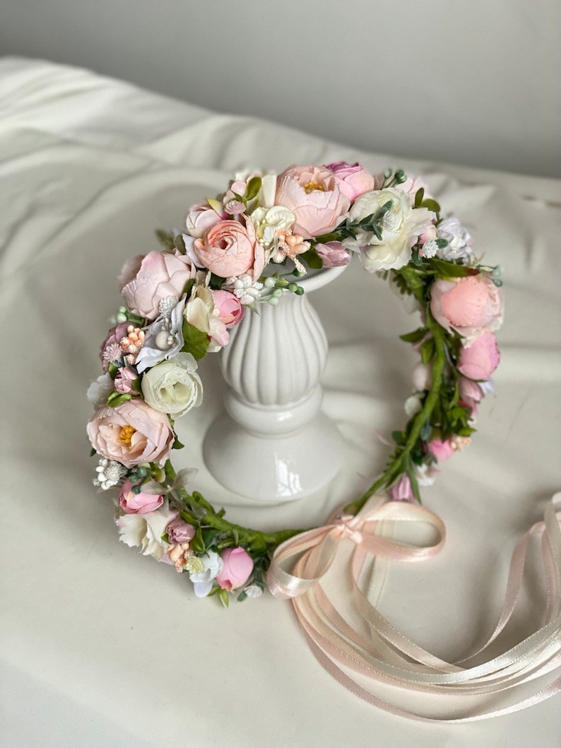 Blush pink bridal headpiece, Pastel ivory flower crown, Elegant floral hair wreath, Bohemian bridal headband, Boho wedding hair piece zdjęcie 9