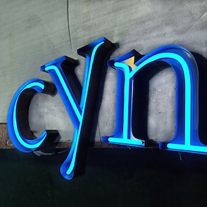 Letreros con letras de canal de metal 3D personalizados, letras LED para decoración de pared, letreros con letras de canal de neón, letras abiertas iluminadas para publicidad al aire libre