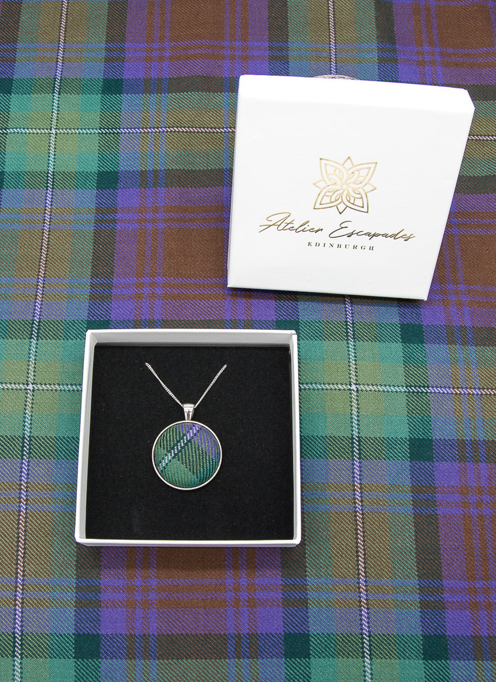 Isle of Skye tartan pendant Isle of Skye tartan jewelry - Etsy 日本