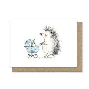 Carte postale faite à la main sur papier premium. Cadeau original. Mère avec son bébé. Hérisson mignon. Nouveau-né bébé garçon annonce nouveau bébé. Pour cadrer