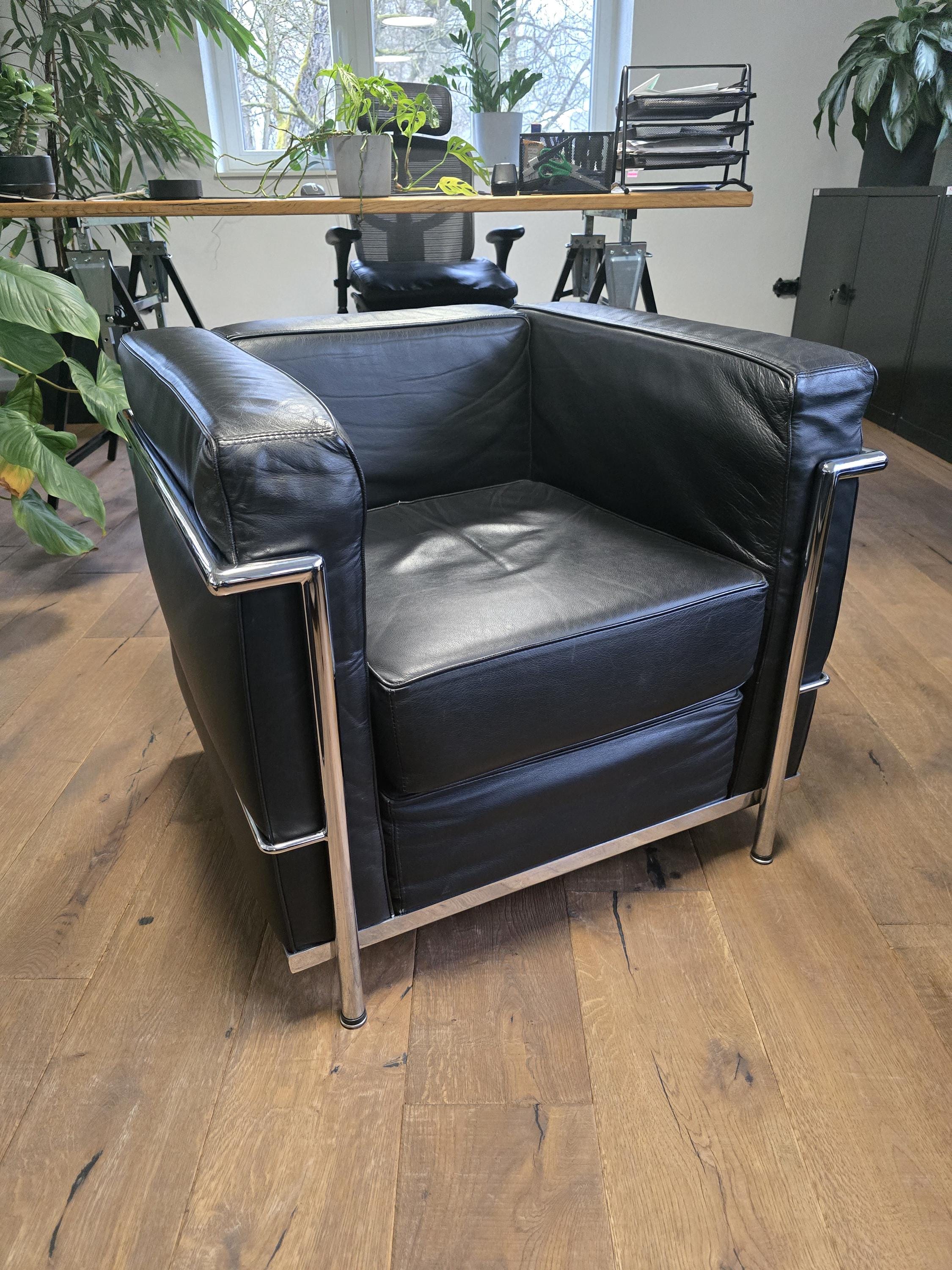 Le Corbusier Grand Chair - Inmod