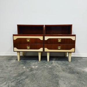Nightstand/Bedside table 1970s pair