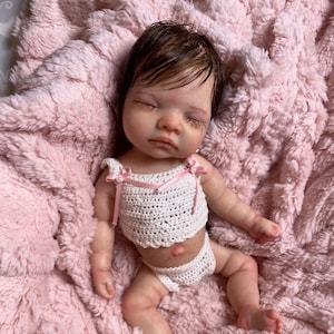 Mini silicone baby doll, 11 inches, baby girl, hair graft, full body, platinum silicone
