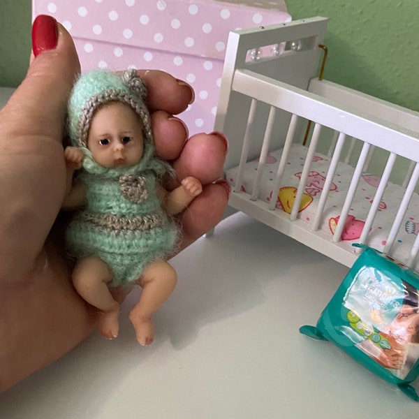 Gehaakte jurk voor baby, poppenhuisminiatuur, siliconen baby's van 2,8 tot 3,3 inch (baby, wieg niet inbegrepen)