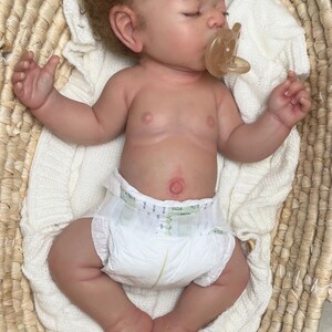 Full Body Silicone Baby doll, Hand Rooted Mohair, Realistic Reborn , Platinum Silicone, Silicona Cuerpo Completo , Drink and Well imagen 6