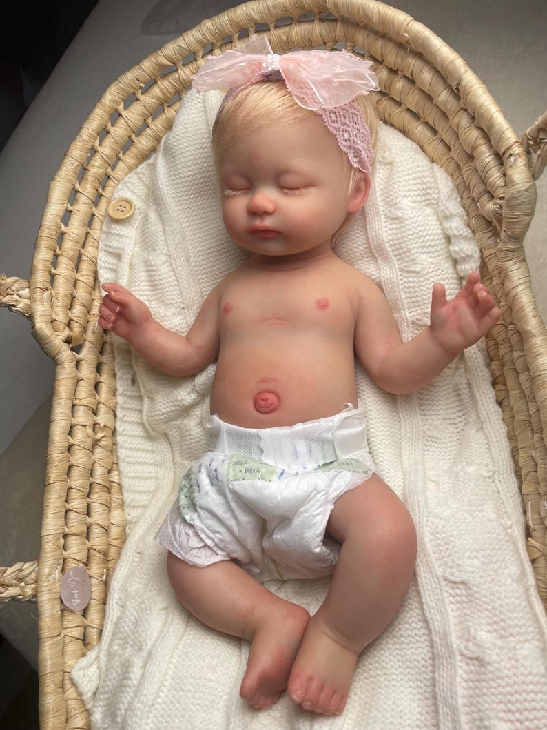 platinum silicone doll image 12