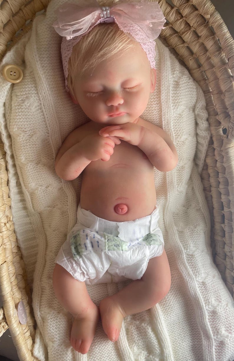 platinum silicone doll image 17