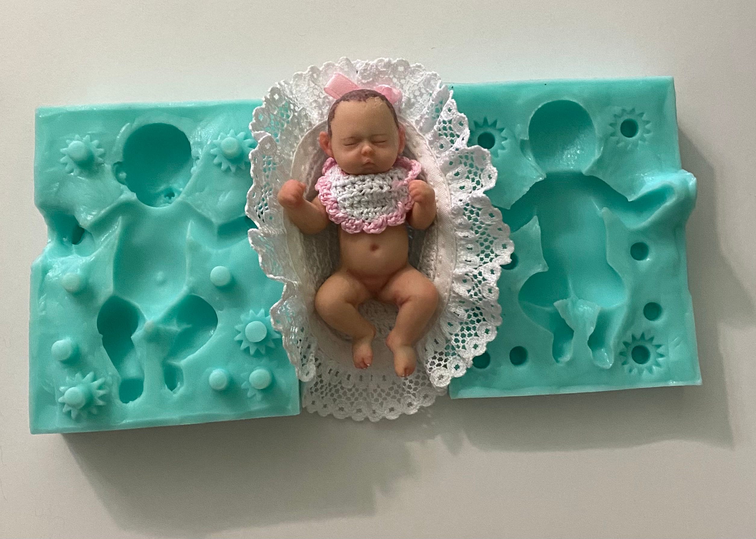 Moule en Silicone Bébé en 3D à Décorer Fimo Résine Gâteau Savon Bougie -  Fantasyline