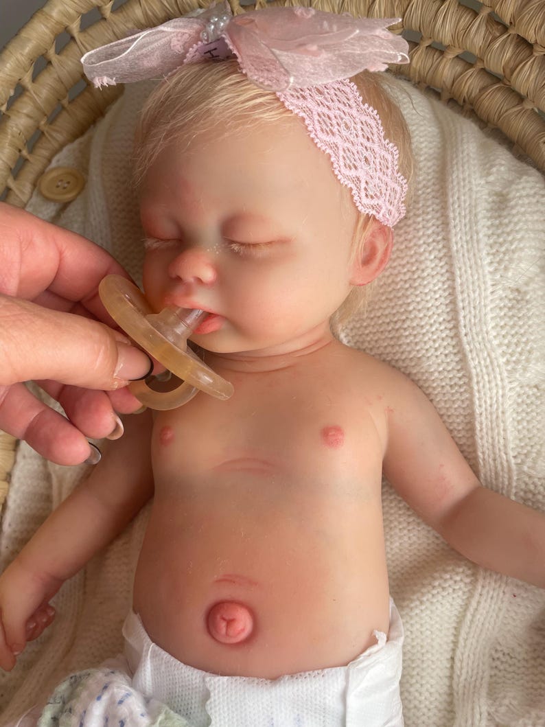 platinum silicone doll image 19