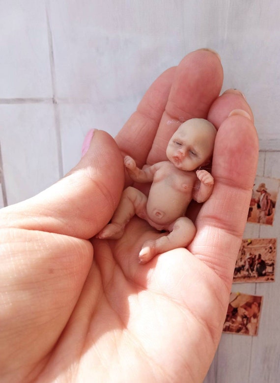 Mini bebé de silicona