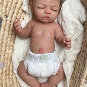 Full Body Silicone Baby doll, Hand Rooted Mohair, Realistic Reborn , Platinum Silicone, Silicona Cuerpo Completo , Drink and Well imagen 10
