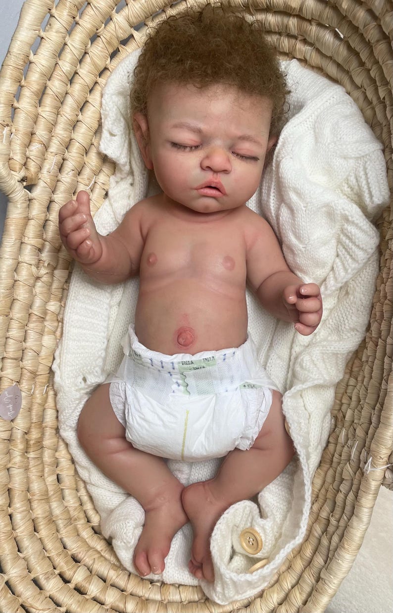 Full Body Silicone Baby doll, Hand Rooted Mohair, Realistic Reborn , Platinum Silicone, Silicona Cuerpo Completo , Drink and Well imagen 10