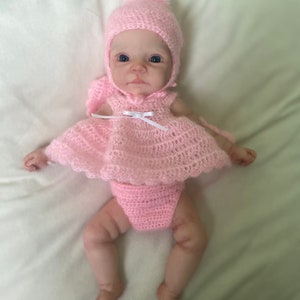 Mini poupée bébé en silicone 11 pouces bebe fille yeux ouverts, corps entier silicone platine image 3