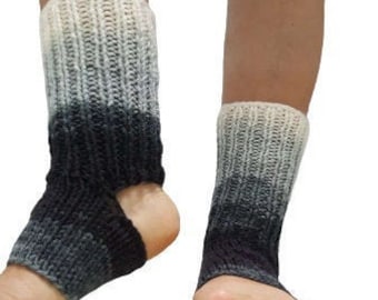 Yoga and pilates knitted socks, knitted pedicure socks, knitted toeless socks