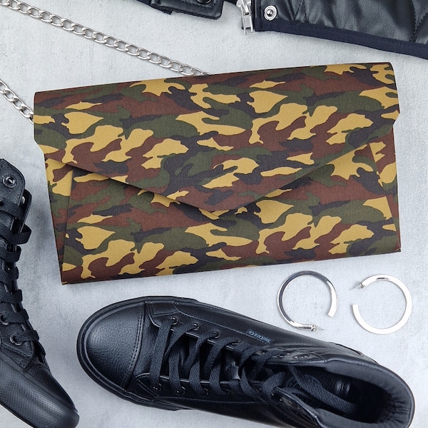 Dark Green Olive Chocolate Brown & Black Military Inspired Handbag, Stylish Camouflage Crossbody Purse, Fatigue Print Envelope Clutch Bag