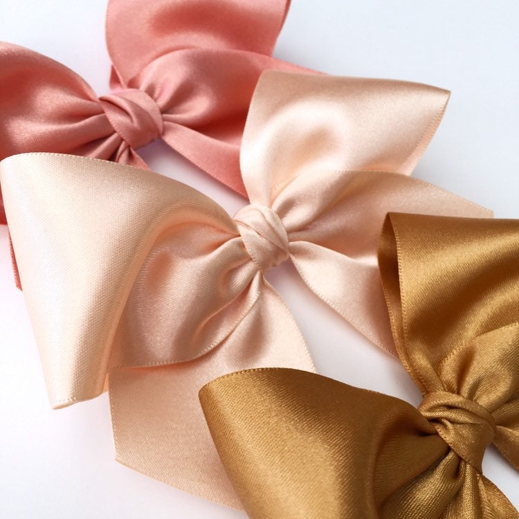 Zoe Deco Big Car Bow (Pink, 30 inch) with 2 Gold Accessory Bows, Giant  Presents, Girl Party, Lady Surprise Party, Wedding Reception, Birthday,  Christmas Gift - Yahoo Shopping