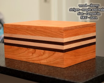 Personalized Wooden Keepsake Box – Handmade Walnut Memory Box – Custom Engraved Gift for Wedding, Anniversary, or Heirloom Storage