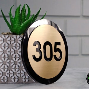 Round Shape sign for Hotel signage / Room number sign / Apartment door sign.