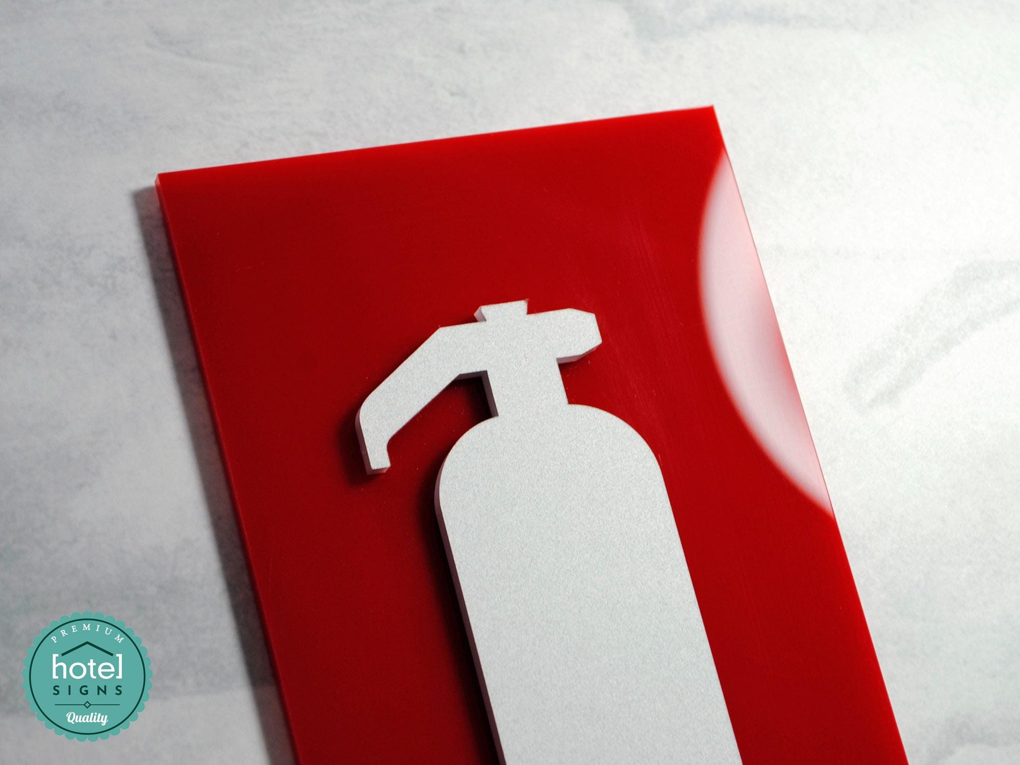 Perché gli indicatori di direzione si chiamano frecce? ↔️ Per rispondere,  dobbiamo tornare agli anni '20 del Novecento: all'epoca, per indicare un  cambio di direzione, i veicoli usavano dei segnalatori a forma, image size:2000x1500