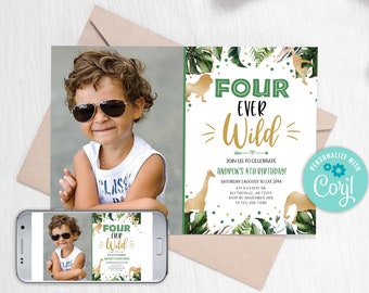 Puede incluir: Una invitación imprimible para una fiesta de cumpleaños infantil. La invitación presenta un tema de selva con hojas verdes, siluetas de animales doradas y el texto "Four Ever Wild".