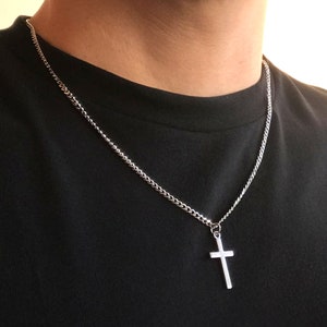 Plated Tibetan Silver Cross Pendant Charm, Stainless Steel Curb Cable Chain Necklace Men Jewellery, Christian Catholic, Minimalist Gift Box Bild 3