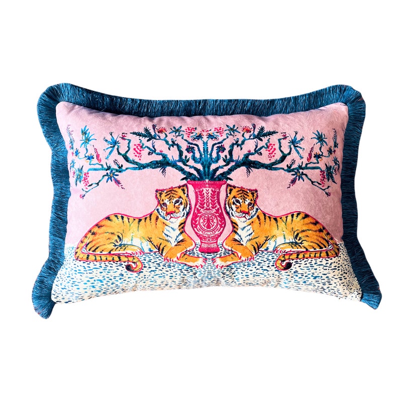 Housse de coussin motif tigre taie d'oreiller en velours rose coussin à pampilles bleu pétrole coussin décoratif pour la maison coussin à imprimé animal image 2