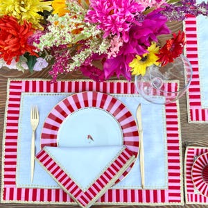 Pink Cloth Napkin Set - Checkered Design Linen Napkin Set - Pink & Gold Embroidered Napkins