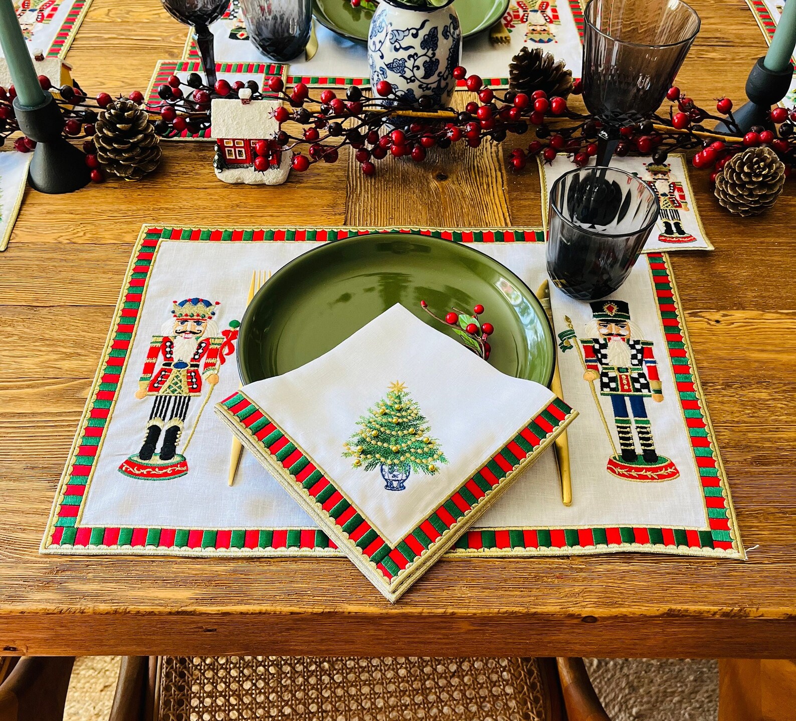 Nutcrackers Pattern Linen Placemats Set of 2 4 6 8 Red Etsy