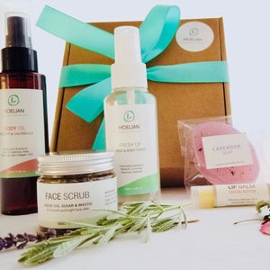 Najlepsze prezenty ciążowe, prezent dla przyszłej mamy z dobrymi wibracjami, naturalny prezent dla przyszłej mamy, prezent dla przyszłej mamy, prezent na baby shower, zestaw do pielęgnacji