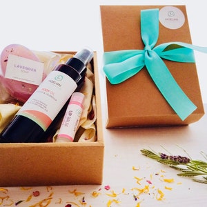 Self Care Gift for Woman, Skin Care Package, Self Care Box, Natural Beauty Products, Body Oil, Lavender Soap, Rose Lip Balm, Moelian image 2