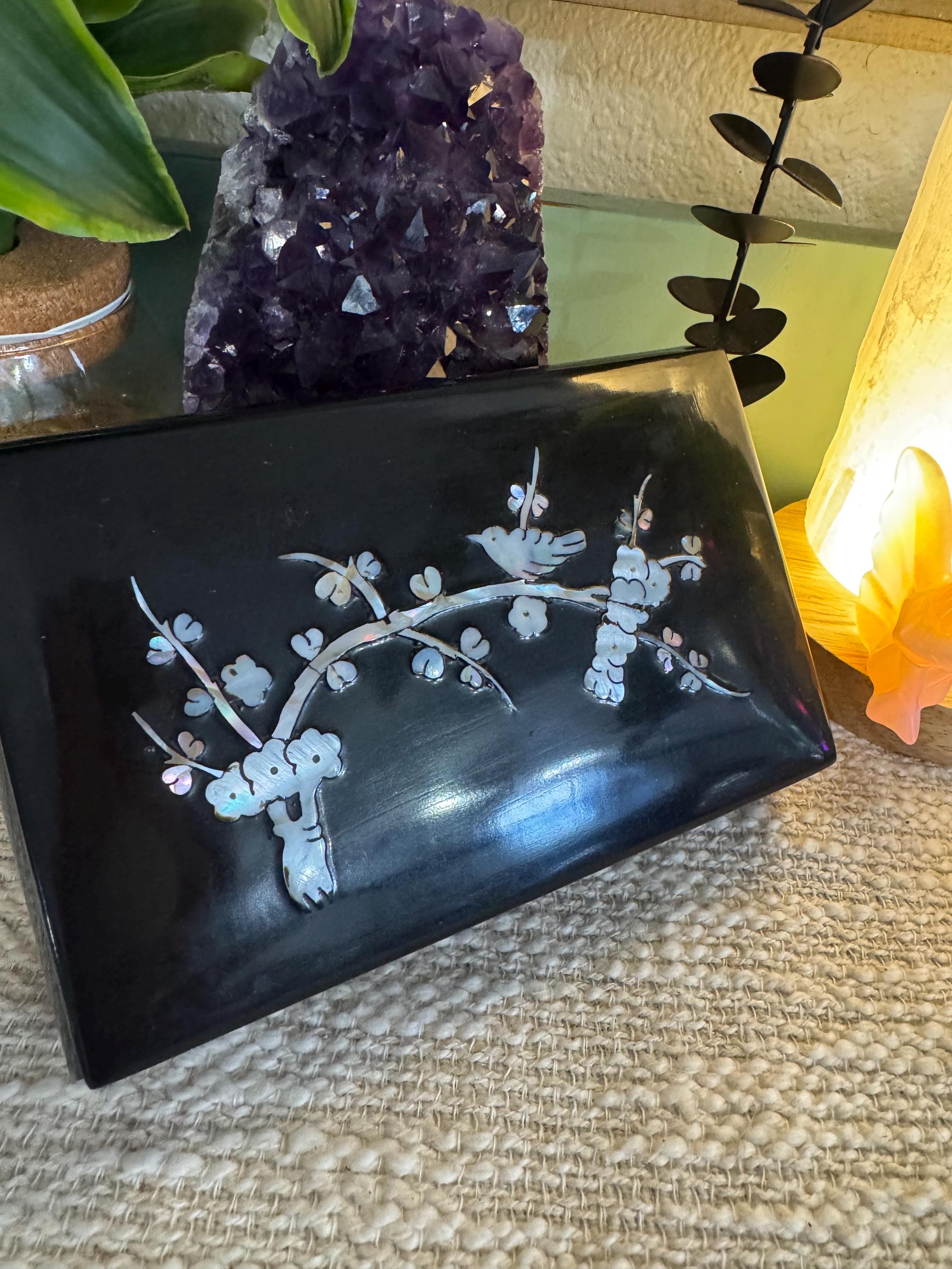 Vintage Black Lacquer Trinket Box, Abalone Shell Inlay, Japan Art - Etsy