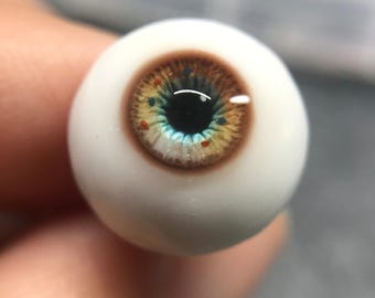 BJD Doll Resin Eyes: Realistic Small Iris - 8mm-20mm