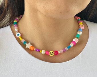 Smiley face necklace, Happy Face pearl choker, trendy summer necklaces, colored beaded necklaces
