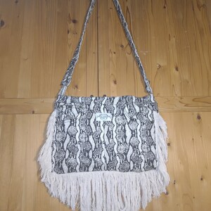 Monedero Boho hecho a mano Denim Refashion Diseño de serpiente
