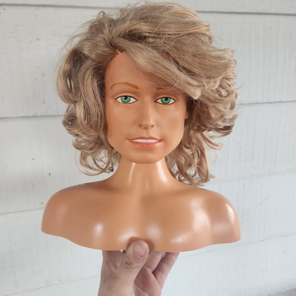 1977 Mego Farrah Fawcett Glamour Center Farrah fawcett doll Head Makeup Farrah AWESOME