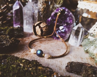 Labradorite and Moonstone Bracelet - Macramé Labradorite Jewelry - Fairycore Jewelry Unisex Witch Aesthetic