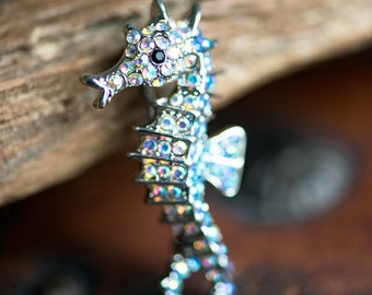 Femmes Hippocampe Broche Animal Bijoux Faux Strass Crystal Décor Vintage Cadeau Femmes Hippocampe Broche Animal Bijoux Faux Strass Crystal Décor Vintage Cadeau