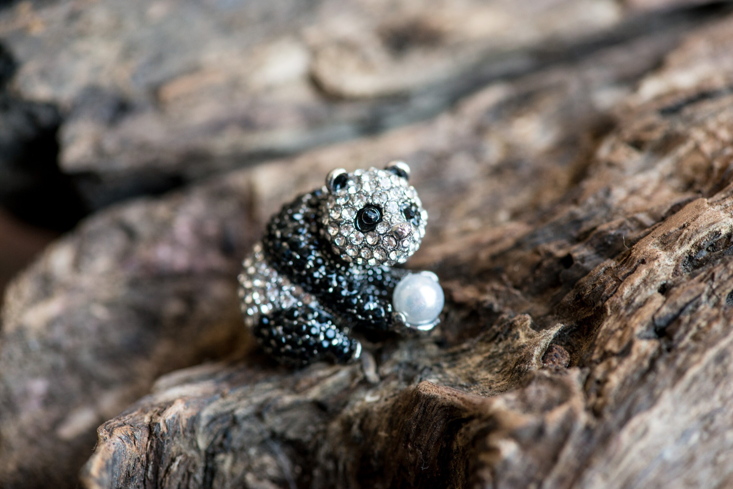 Broche Panda-Bijou Animal-Broche Strass-Broche Animal-Épingle-Déco-Mode-Accessoire de Déco-Sac à Mai