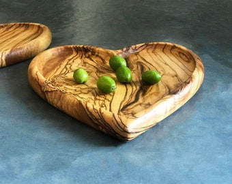 Wooden Serving Tray Plate - Heart Shape Plate - Most Romantic Idea - Unique and Handmade - Big Surprise for Valentine's Day 20cm