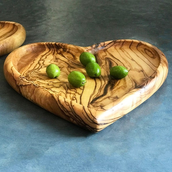 Wooden Serving Tray Plate - Heart Shape Plate - Most Romantic Idea - Unique and Handmade - Big Surprise for Valentine's Day 20cm