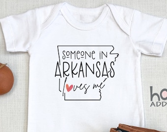 Someone In Arkansas Loves Me , Arkansas Baby, Baby Shower Gift, Raglan Toddler Shirt, Baby Boy Gift, Long Distance, Little Rock, Onesie®