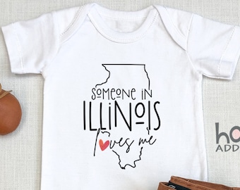 Someone In Illinois Loves Me , Illinois Baby Outfit, Baby Shower Gift, Raglan Toddler Shirt, Baby Boy Gift, Long Distance, Chicago, Onesie®