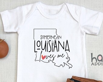 Someone Loves Me In Louisiana , Louisiana Baby Outfit, Baby Shower Gift, New Orleans, Toddler Shirt, Baton Rouge, Gift for Baby, Onesie®