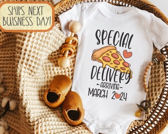 Baby Announcement , Custom Due Date Bodysuit, Personalized Pregnancy Announcement, Pregnancy Reveal, Special Delivery Pizza, Onesie®