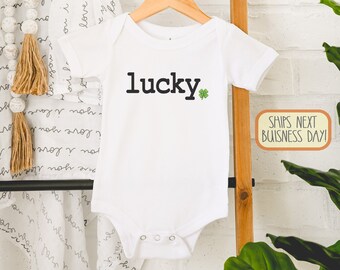 Lucky St Patricks Day , Bodysuit, St. Patrick Day Outfit, Baby Girl , Baby Boy , Toddler T-Shirt, Four Leaf Clover, Onesie®