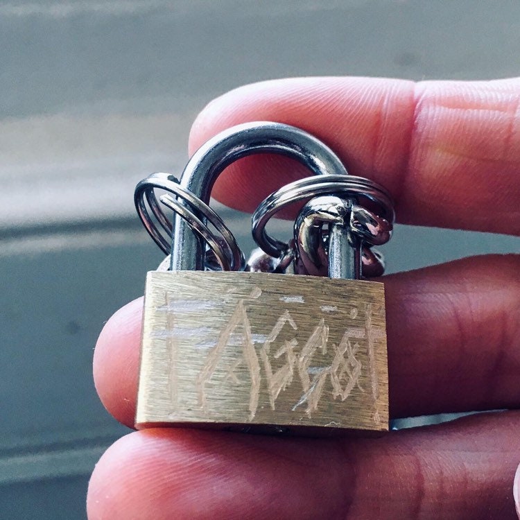 FGGT & SKULL keyring chain perfect to put your keys on or Etsy