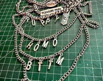 ONE OFF CHAINS