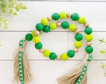 St. Patrick’s Day Wood Bead Garland, St. Patrick’s Day Decor, Tiered Tray Decor, Farmhouse Garland, Farmhouse Beads