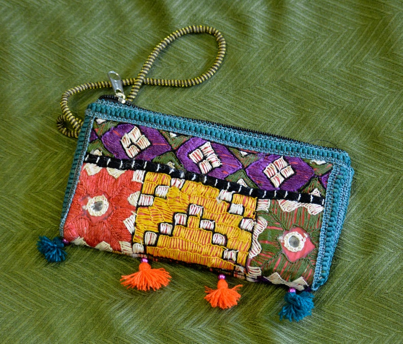 Boho Accessories. Flower Pattern Purse Handmade Pakistani Ethnic Handicrafts Ethnic Purse With Hand Sindhi Style Needle Embroidery