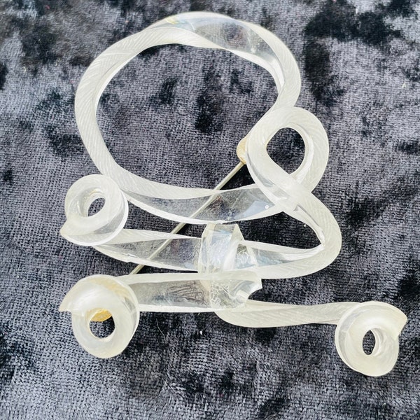 Vintage RARE Unique Lucite Swirl Clear Brooch Late 30s Early 40s